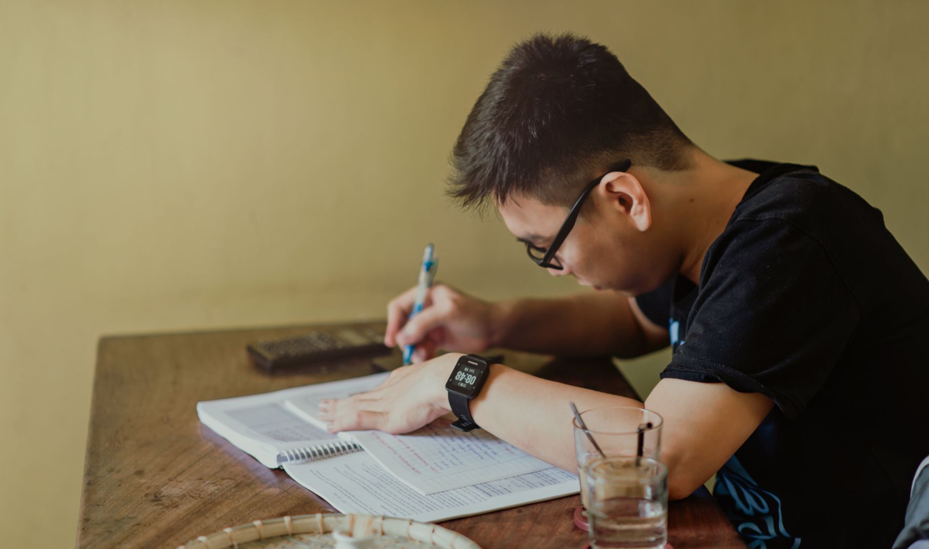Singapore EP and PR Application Pathways in 2026: From Employment Pass to Permanent Residence